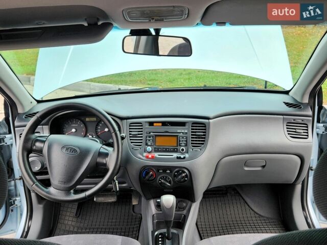 Синий Киа Рио, объемом двигателя 1.4 л и пробегом 192 тыс. км за 6444 $, фото 28 на Automoto.ua