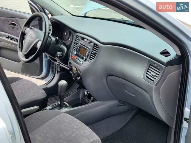 Синий Киа Рио, объемом двигателя 1.4 л и пробегом 192 тыс. км за 6444 $, фото 26 на Automoto.ua