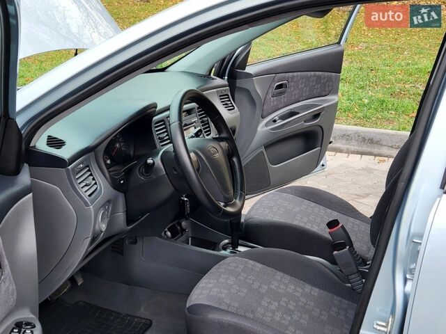 Синий Киа Рио, объемом двигателя 1.4 л и пробегом 192 тыс. км за 6444 $, фото 19 на Automoto.ua