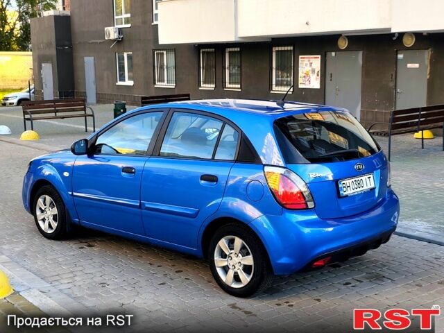 Синій Кіа Ріо, об'ємом двигуна 1.4 л та пробігом 165 тис. км за 4850 $, фото 3 на Automoto.ua