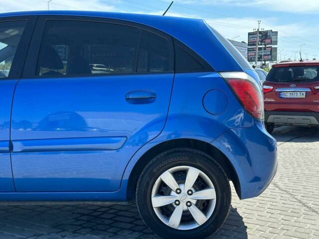 Синий Киа Рио, объемом двигателя 1.5 л и пробегом 275 тыс. км за 5990 $, фото 4 на Automoto.ua