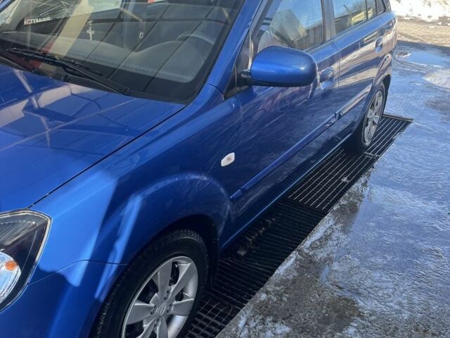 Синій Кіа Ріо, об'ємом двигуна 1.4 л та пробігом 90 тис. км за 6000 $, фото 1 на Automoto.ua