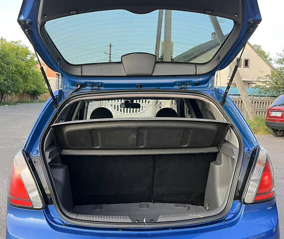 Синий Киа Рио, объемом двигателя 1.5 л и пробегом 275 тыс. км за 5500 $, фото 8 на Automoto.ua