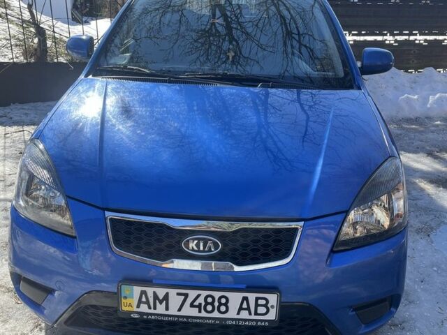 Синій Кіа Ріо, об'ємом двигуна 1.4 л та пробігом 90 тис. км за 6000 $, фото 7 на Automoto.ua