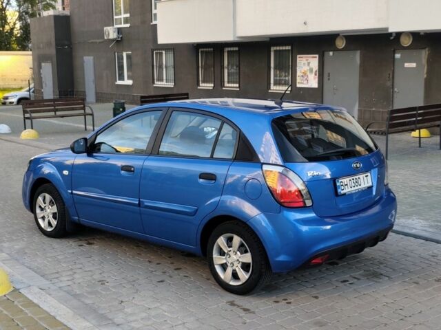 Синий Киа Рио, объемом двигателя 1.4 л и пробегом 165 тыс. км за 4850 $, фото 7 на Automoto.ua