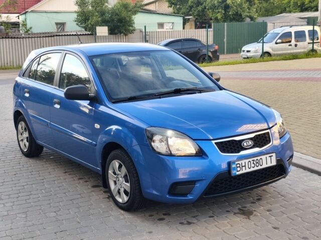Синий Киа Рио, объемом двигателя 1.4 л и пробегом 165 тыс. км за 4850 $, фото 12 на Automoto.ua