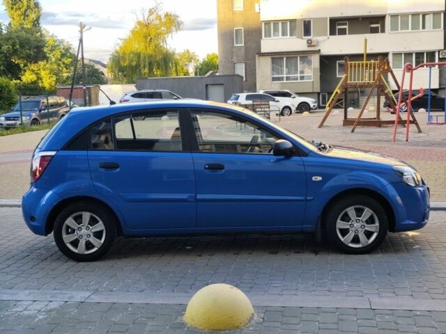 Синий Киа Рио, объемом двигателя 1.4 л и пробегом 165 тыс. км за 4850 $, фото 11 на Automoto.ua