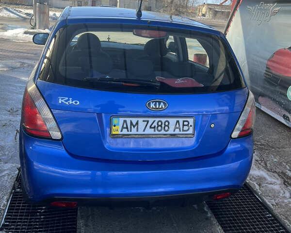 Синій Кіа Ріо, об'ємом двигуна 1.4 л та пробігом 90 тис. км за 6000 $, фото 2 на Automoto.ua