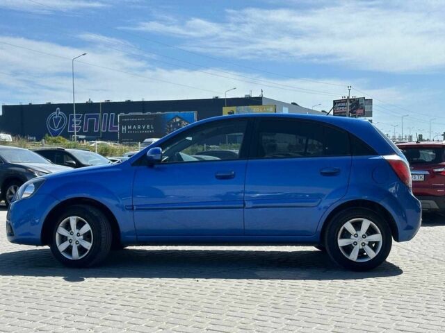 Синий Киа Рио, объемом двигателя 1.5 л и пробегом 275 тыс. км за 5990 $, фото 3 на Automoto.ua