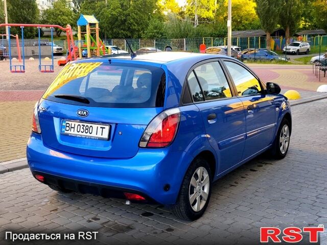 Синій Кіа Ріо, об'ємом двигуна 1.4 л та пробігом 165 тис. км за 4850 $, фото 4 на Automoto.ua