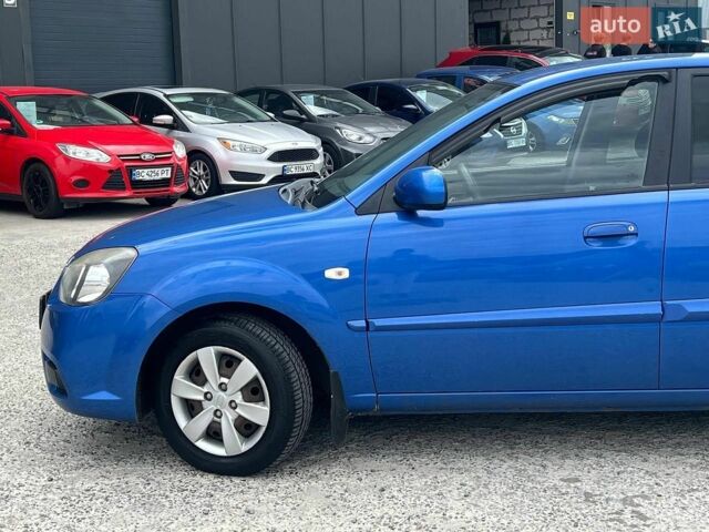 Синій Кіа Ріо, об'ємом двигуна 1.4 л та пробігом 190 тис. км за 5490 $, фото 1 на Automoto.ua