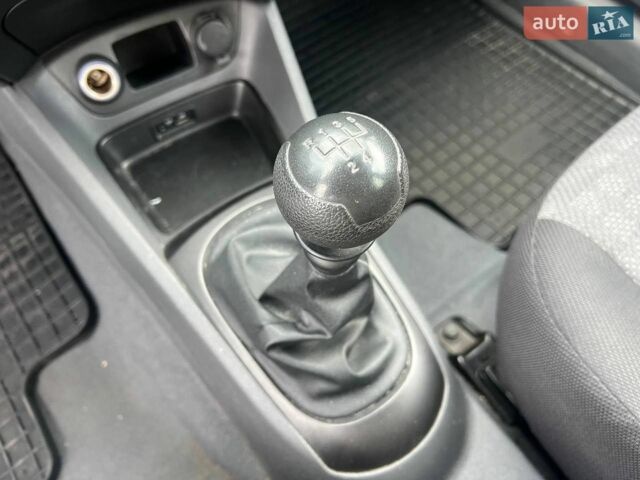 Синій Кіа Ріо, об'ємом двигуна 1.4 л та пробігом 190 тис. км за 5490 $, фото 28 на Automoto.ua