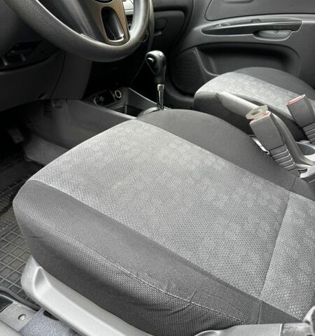 Синій Кіа Ріо, об'ємом двигуна 1.4 л та пробігом 93 тис. км за 8200 $, фото 20 на Automoto.ua