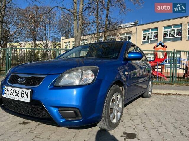 Синий Киа Рио, объемом двигателя 1.4 л и пробегом 182 тыс. км за 5800 $, фото 1 на Automoto.ua