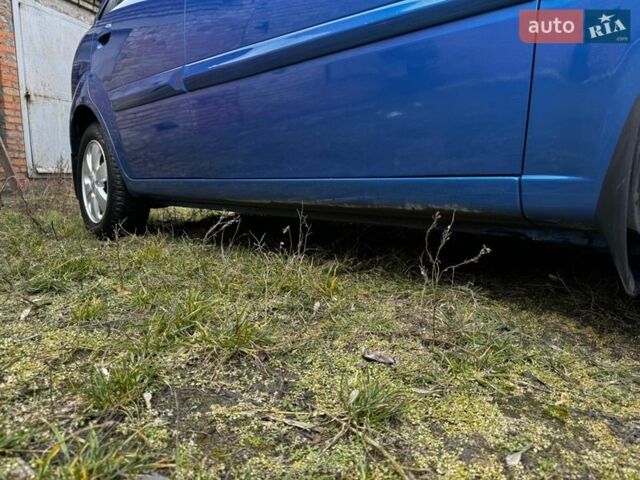 Синій Кіа Ріо, об'ємом двигуна 1.4 л та пробігом 93 тис. км за 8200 $, фото 15 на Automoto.ua