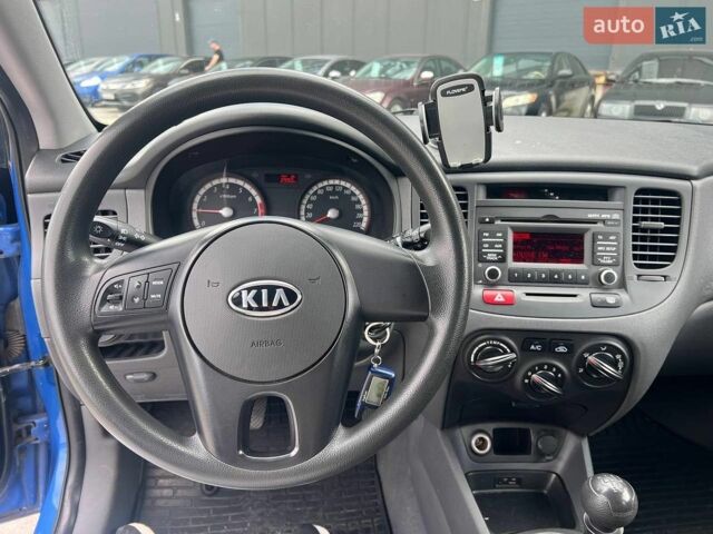 Синій Кіа Ріо, об'ємом двигуна 1.4 л та пробігом 190 тис. км за 5490 $, фото 20 на Automoto.ua