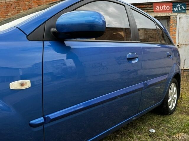 Синій Кіа Ріо, об'ємом двигуна 1.4 л та пробігом 93 тис. км за 8200 $, фото 4 на Automoto.ua