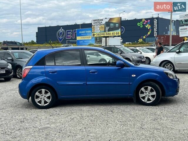 Синій Кіа Ріо, об'ємом двигуна 1.4 л та пробігом 190 тис. км за 5490 $, фото 8 на Automoto.ua