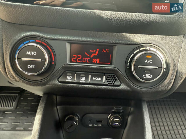 Синий Киа Рио, объемом двигателя 1.59 л и пробегом 92 тыс. км за 9800 $, фото 90 на Automoto.ua