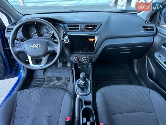 Синий Киа Рио, объемом двигателя 1.4 л и пробегом 120 тыс. км за 6200 $, фото 15 на Automoto.ua