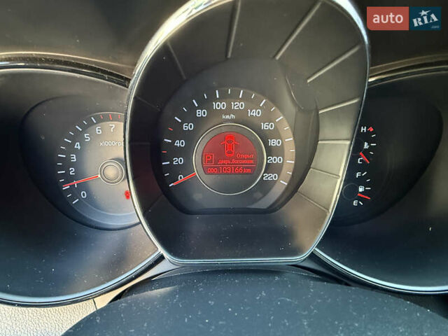 Синій Кіа Ріо, об'ємом двигуна 1.6 л та пробігом 103 тис. км за 8300 $, фото 13 на Automoto.ua