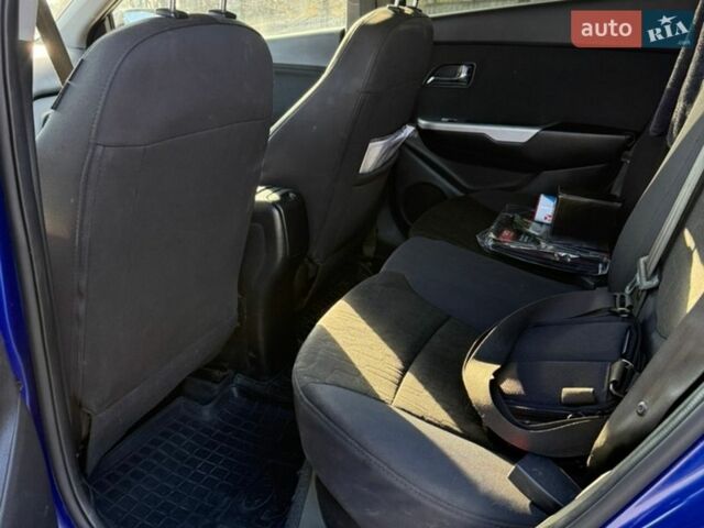 Синій Кіа Ріо, об'ємом двигуна 1.59 л та пробігом 315 тис. км за 4950 $, фото 14 на Automoto.ua