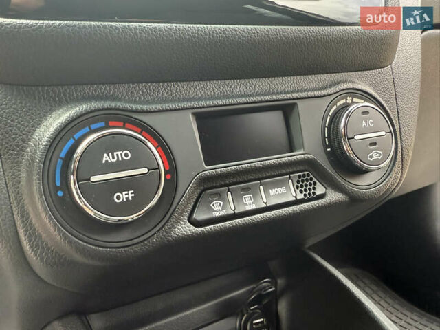 Синий Киа Рио, объемом двигателя 1.59 л и пробегом 92 тыс. км за 9800 $, фото 77 на Automoto.ua
