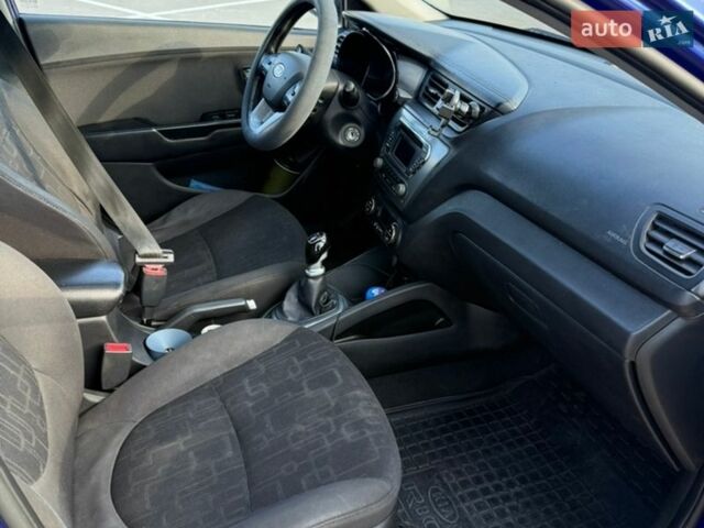 Синій Кіа Ріо, об'ємом двигуна 1.59 л та пробігом 315 тис. км за 4950 $, фото 10 на Automoto.ua