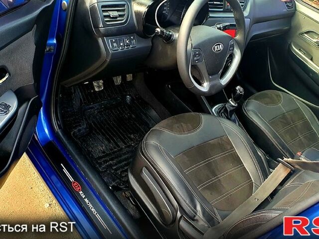 Синий Киа Рио, объемом двигателя 1.6 л и пробегом 94 тыс. км за 5300 $, фото 9 на Automoto.ua