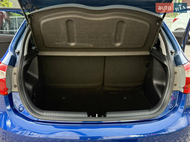 Синий Киа Рио, объемом двигателя 1.59 л и пробегом 92 тыс. км за 9800 $, фото 104 на Automoto.ua