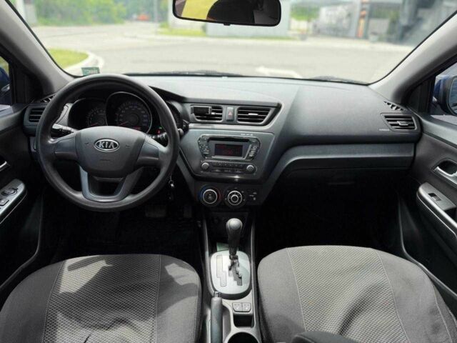 Синий Киа Рио, объемом двигателя 1.6 л и пробегом 188 тыс. км за 9000 $, фото 7 на Automoto.ua