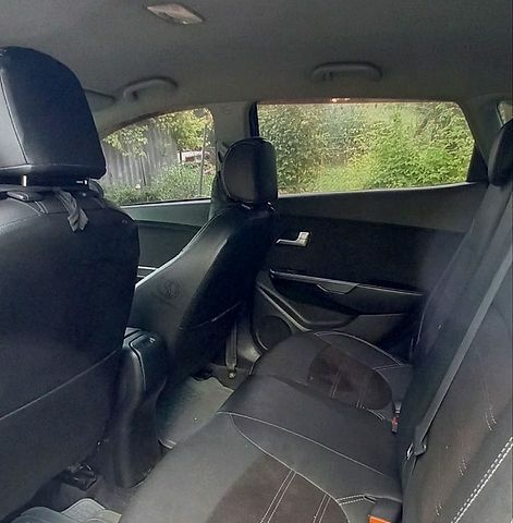 Синий Киа Рио, объемом двигателя 1.59 л и пробегом 97 тыс. км за 6500 $, фото 7 на Automoto.ua