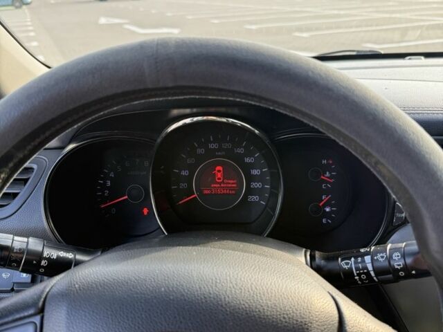 Синий Киа Рио, объемом двигателя 1.6 л и пробегом 315 тыс. км за 4850 $, фото 5 на Automoto.ua