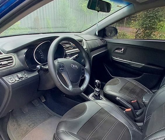Синий Киа Рио, объемом двигателя 1.59 л и пробегом 97 тыс. км за 6500 $, фото 5 на Automoto.ua