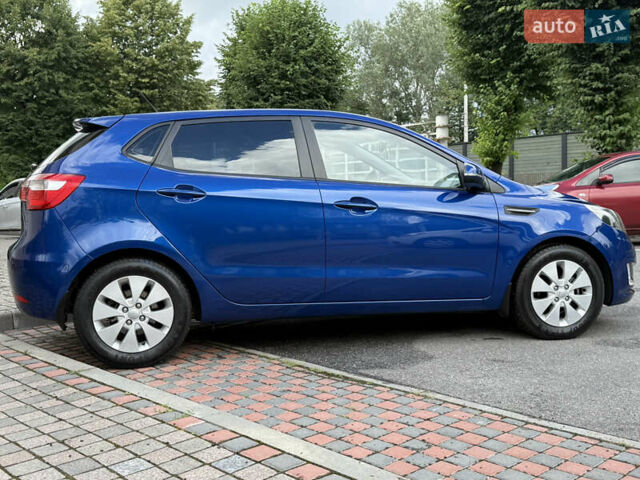 Синий Киа Рио, объемом двигателя 1.59 л и пробегом 92 тыс. км за 9800 $, фото 1 на Automoto.ua