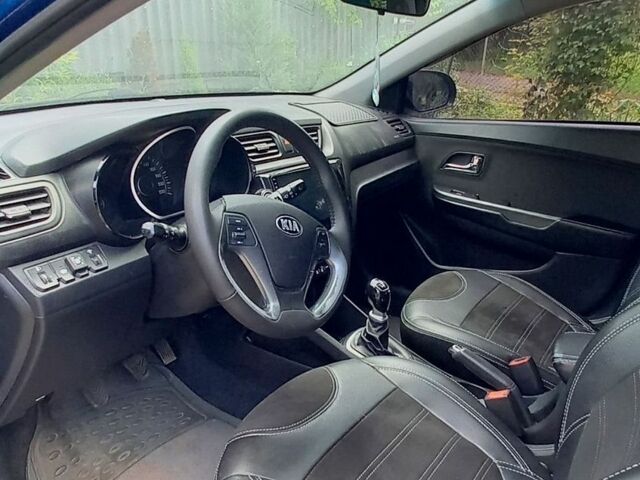 Синій Кіа Ріо, об'ємом двигуна 1.59 л та пробігом 97 тис. км за 6300 $, фото 5 на Automoto.ua