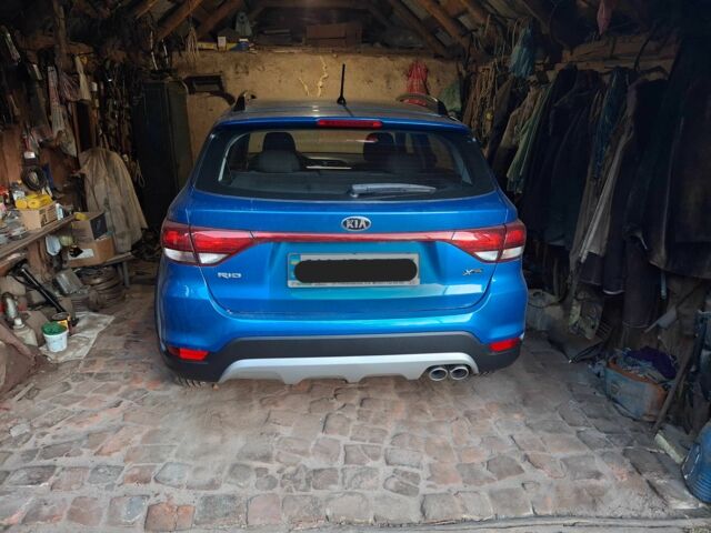 Синий Киа Рио, объемом двигателя 1.6 л и пробегом 20 тыс. км за 15000 $, фото 2 на Automoto.ua