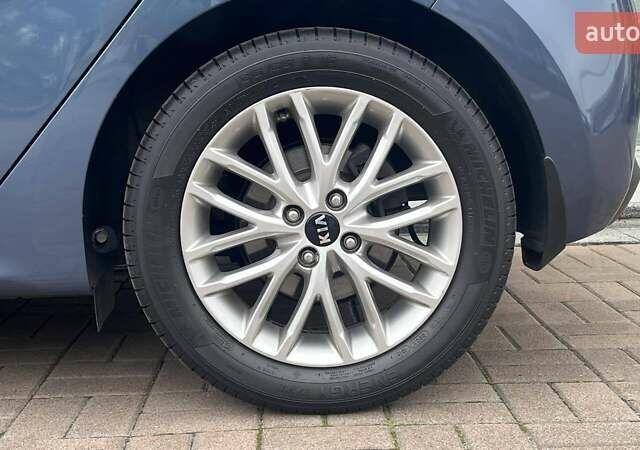 Синий Киа Рио, объемом двигателя 1.4 л и пробегом 61 тыс. км за 12431 $, фото 14 на Automoto.ua