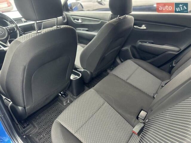 Кіа Ріо 2018 у Малой Виске на Automoto.ua Синій Кіа Ріо, об'ємом двигуна 1.59 л та пробігом 65 тис. км за 15600 $, фото 8 на Automoto.ua
