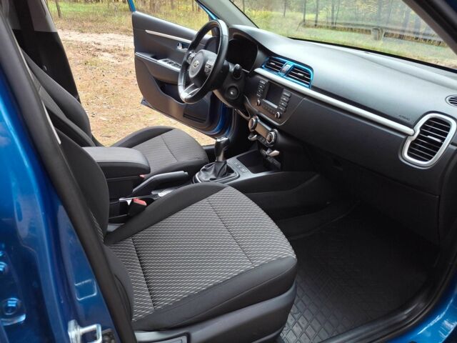 Синий Киа Рио, объемом двигателя 1.6 л и пробегом 20 тыс. км за 14000 $, фото 2 на Automoto.ua