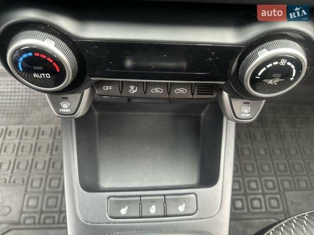 Кіа Ріо 2018 у Малой Виске на Automoto.ua Синій Кіа Ріо, об'ємом двигуна 1.59 л та пробігом 65 тис. км за 15600 $, фото 17 на Automoto.ua