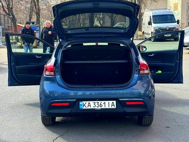 Синій Кіа Ріо, об'ємом двигуна 1.4 л та пробігом 92 тис. км за 12500 $, фото 10 на Automoto.ua
