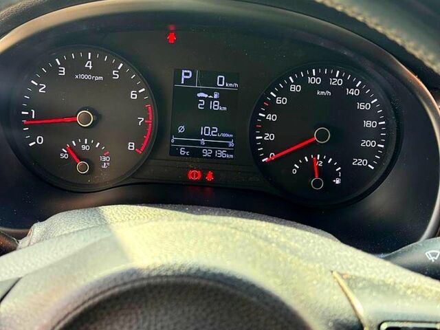 Синій Кіа Ріо, об'ємом двигуна 1.4 л та пробігом 92 тис. км за 12500 $, фото 9 на Automoto.ua