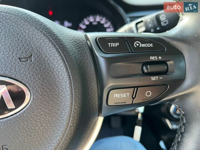 Синий Киа Рио, объемом двигателя 1.37 л и пробегом 63 тыс. км за 15300 $, фото 13 на Automoto.ua