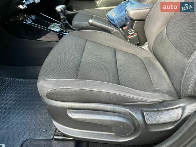 Синий Киа Рио, объемом двигателя 1.37 л и пробегом 63 тыс. км за 15300 $, фото 7 на Automoto.ua