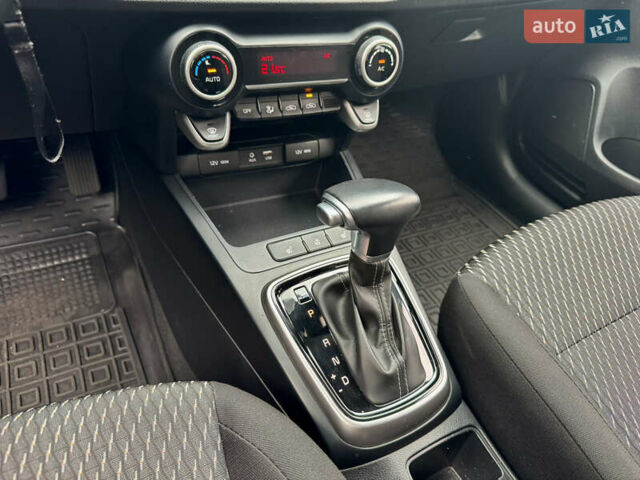 Синий Киа Рио, объемом двигателя 1.6 л и пробегом 70 тыс. км за 15900 $, фото 60 на Automoto.ua
