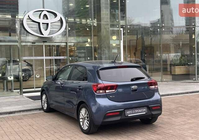 Синий Киа Рио, объемом двигателя 1.4 л и пробегом 61 тыс. км за 12431 $, фото 1 на Automoto.ua