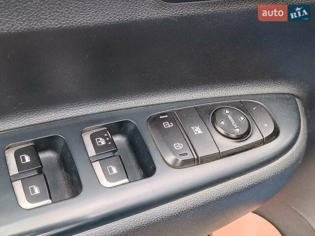 Синий Киа Рио, объемом двигателя 1.6 л и пробегом 106 тыс. км за 15490 $, фото 15 на Automoto.ua