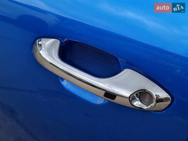 Синий Киа Рио, объемом двигателя 1.6 л и пробегом 106 тыс. км за 15490 $, фото 3 на Automoto.ua