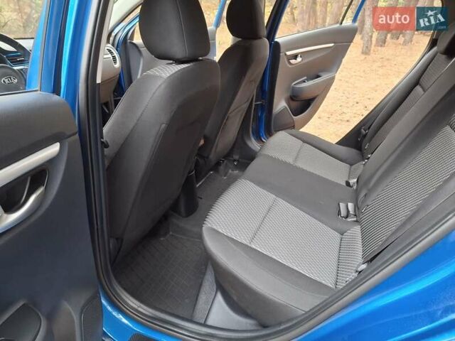Синий Киа Рио, объемом двигателя 1.59 л и пробегом 21 тыс. км за 14200 $, фото 8 на Automoto.ua